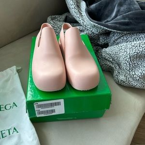 Bottega Puddle Sling